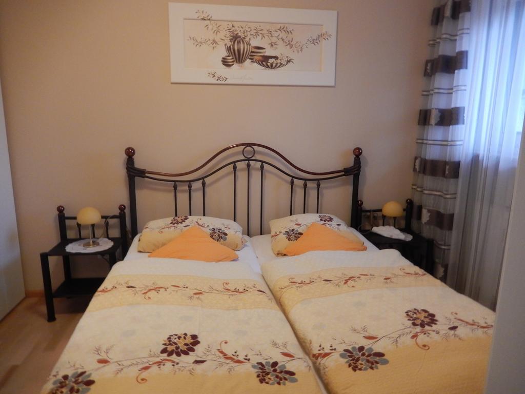 Ferienwohnung Majo Bad Birnbach Phòng bức ảnh